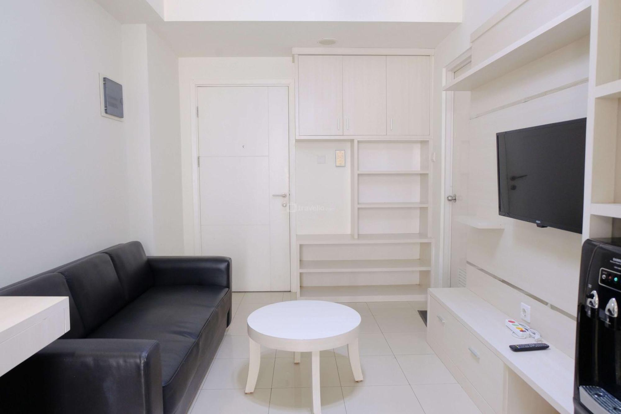 Apartemen Stylish Modern 2br At Parahyangan By Travelio