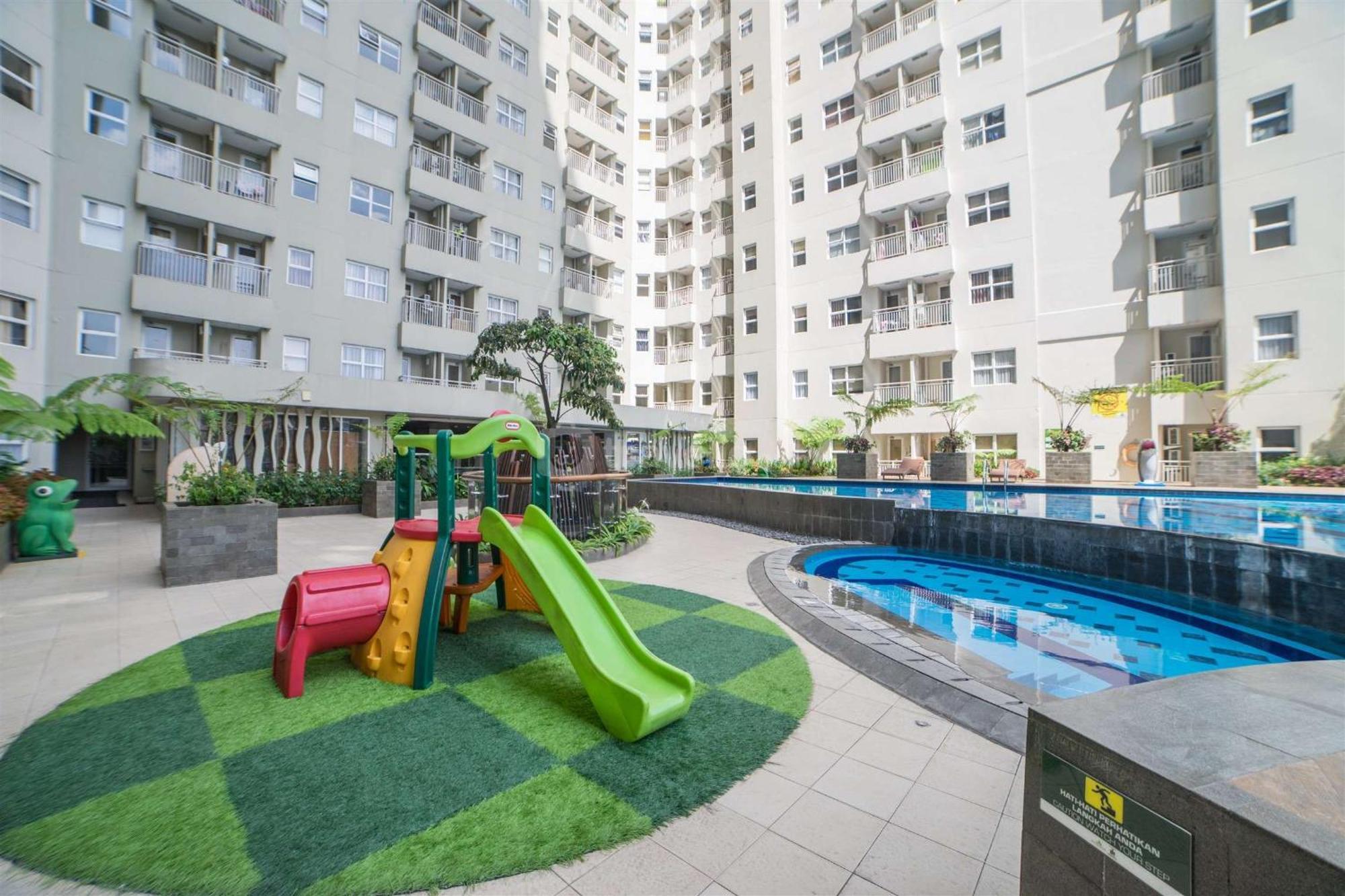 Stylish Modern 2br At Parahyangan By Travelio Bandung