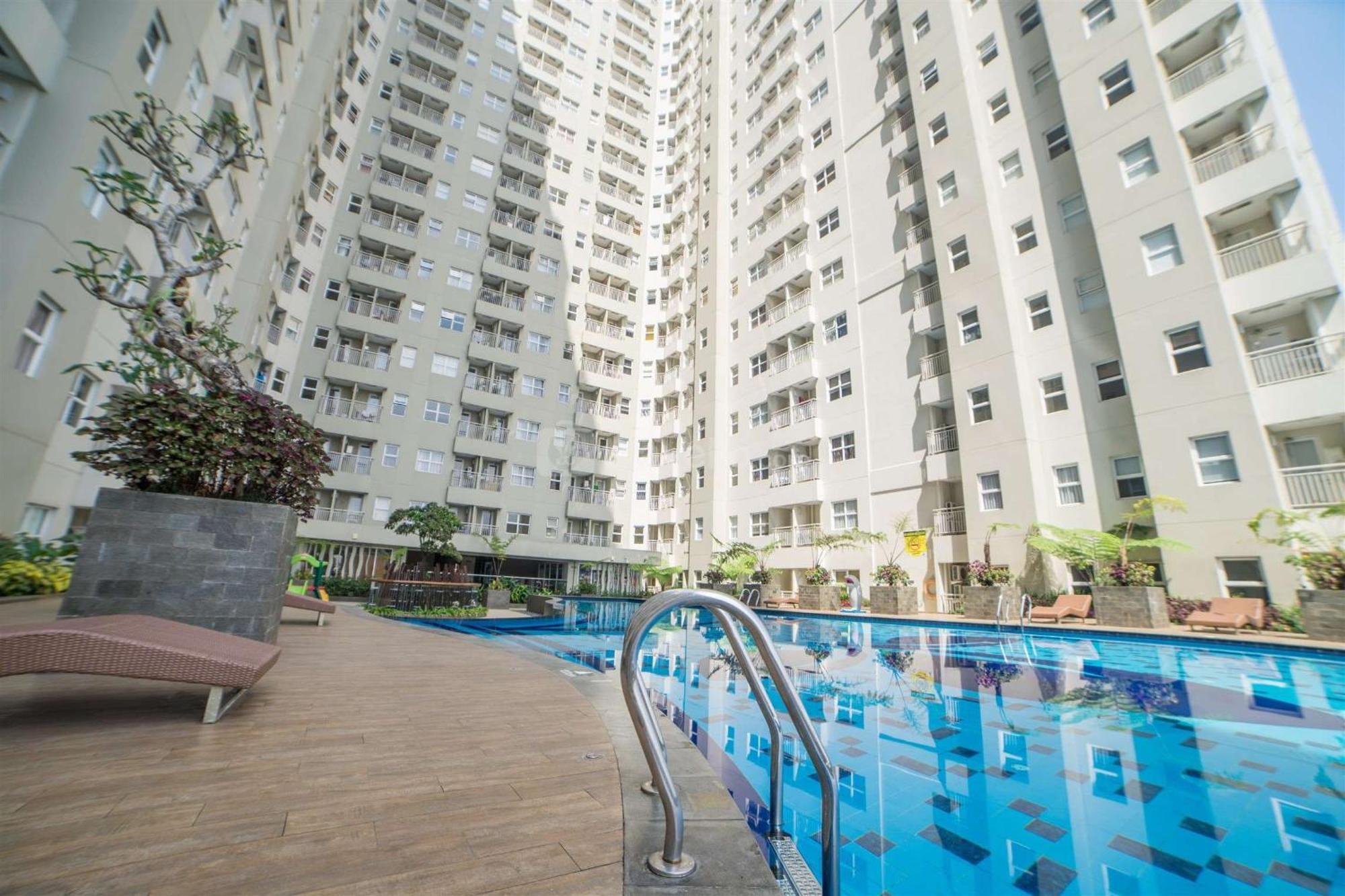 Stylish Modern 2br At Parahyangan By Travelio Apartemen Bandung